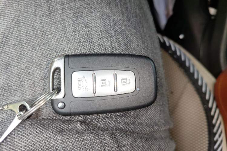 Used Hyundai ix35 2010 2.4L Automatic 4x4 GLS Navigation Edition Vehicle Key