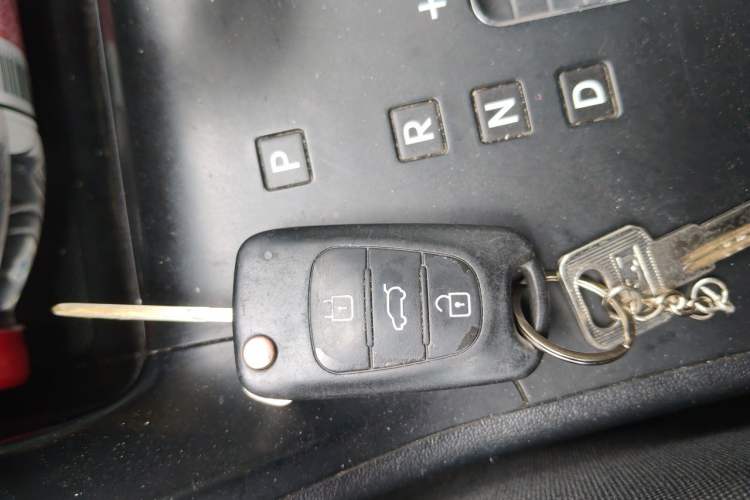 Used Hyundai ix35 2010 2.0L Automatic Two-Wheel Drive New Edition GL Vehicle Key