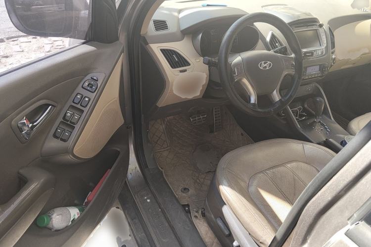 Used Hyundai ix35 2010 2.4L Automatic 4x4 GLS Navigation Edition Driver Seat