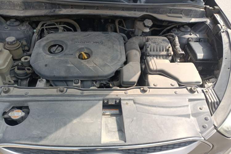 Used Hyundai ix35 2010 2.0L Manual Two-Wheel Drive New Edition GL Engine Bay