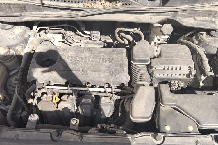 Used Hyundai ix35 2010 2.4L Automatic 4x4 GLS Navigation Edition Engine Bay
