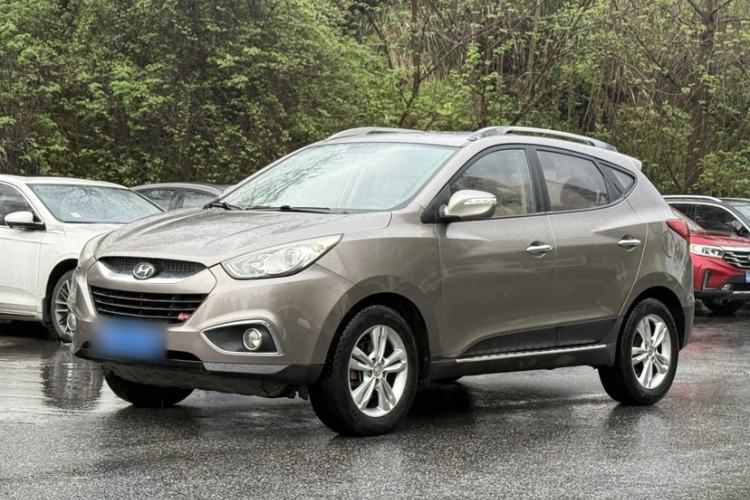 Used Hyundai ix35 2010 2.0L Automatic Two-Wheel Drive Elite Edition GLS Exterior 1