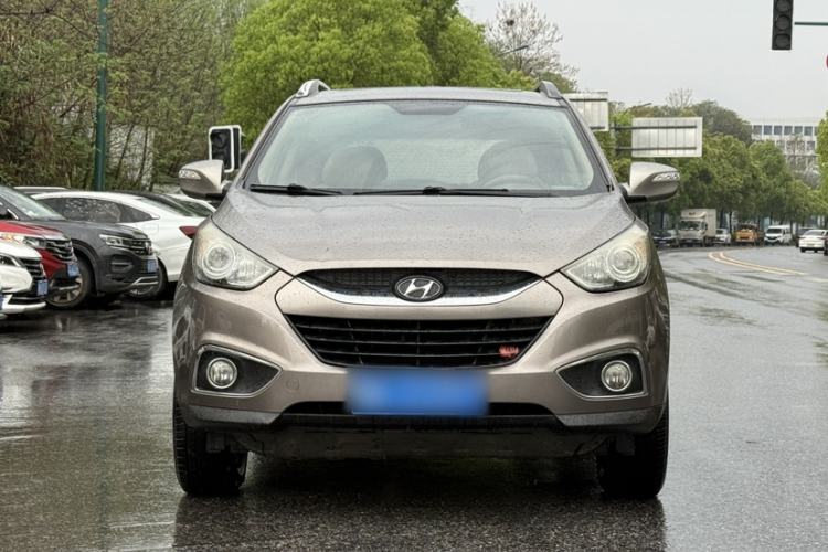 Used Hyundai ix35 2010 2.0L Automatic Two-Wheel Drive Elite Edition GLS Exterior 4