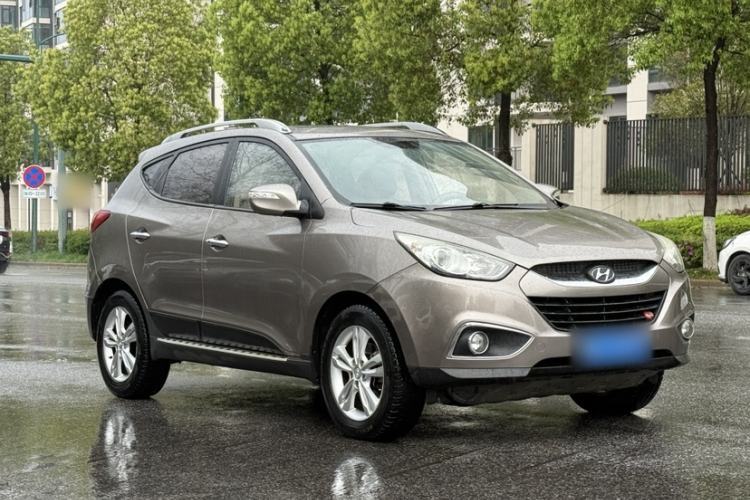 Used Hyundai ix35 2010 2.0L Automatic Two-Wheel Drive Elite Edition GLS Exterior 5