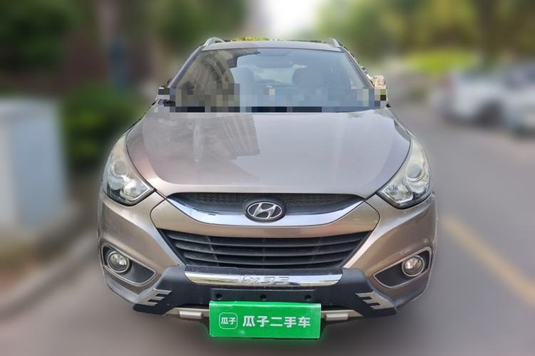 Used Hyundai ix35 2010 2.0L Manual Two-Wheel Drive New Edition GL Front