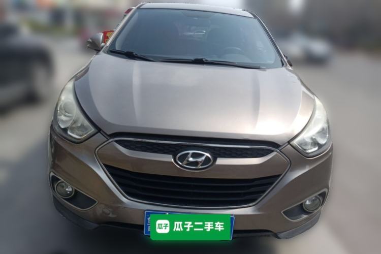 Used Hyundai ix35 2010 2.0L Manual Two-Wheel Drive New Edition GL Front