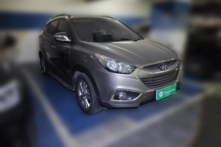 Used Hyundai ix35 2010 2.0L Automatic Two-Wheel Drive Elite Edition GLS Front Right 45 Deg