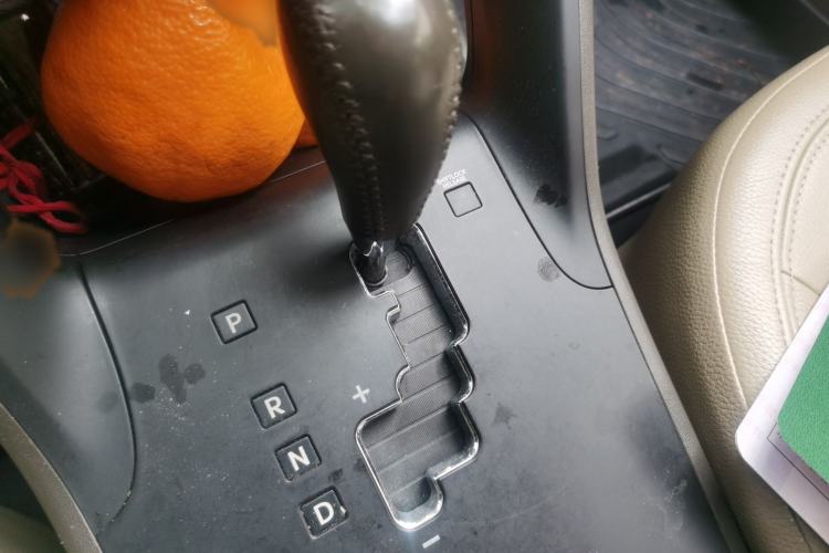 Used Hyundai ix35 2010 2.0L Automatic Two-Wheel Drive Elite Edition GLS Gear Lever
