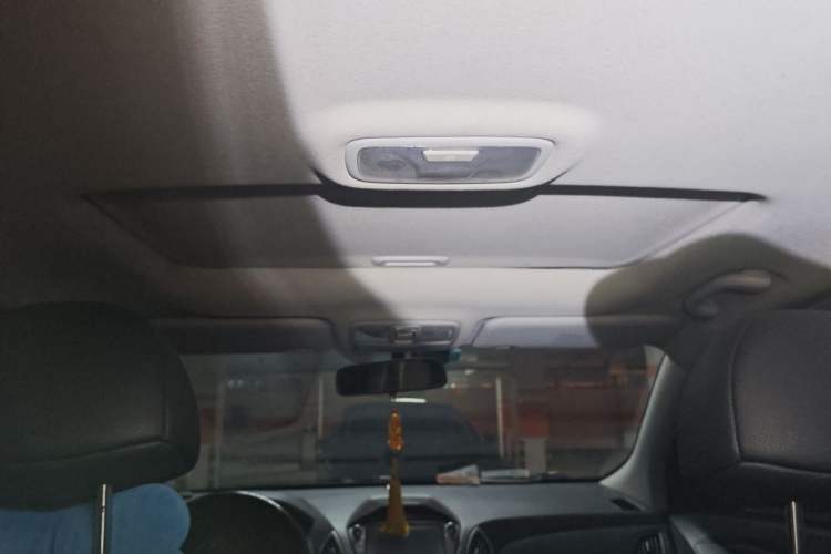 Used Hyundai ix35 2010 2.0L Automatic Two-Wheel Drive Elite Edition GLS Headliner
