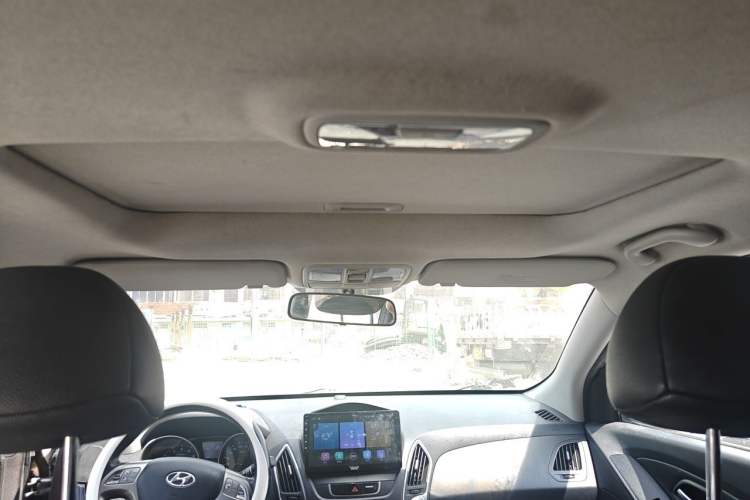 Used Hyundai ix35 2010 2.0L Automatic Two-Wheel Drive Elite Edition GLS Headliner