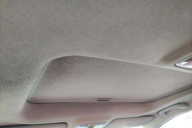 Used Hyundai ix35 2010 2.0L Automatic Two-Wheel Drive Elite Edition GLS Headliner