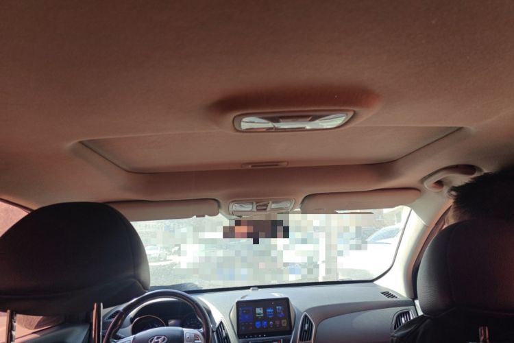Used Hyundai ix35 2010 2.0L Automatic Two-Wheel Drive Elite Edition GLS Headliner