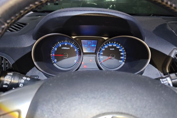Used Hyundai ix35 2010 2.0L Automatic Two-Wheel Drive Elite Edition GLS Instrument Cluster