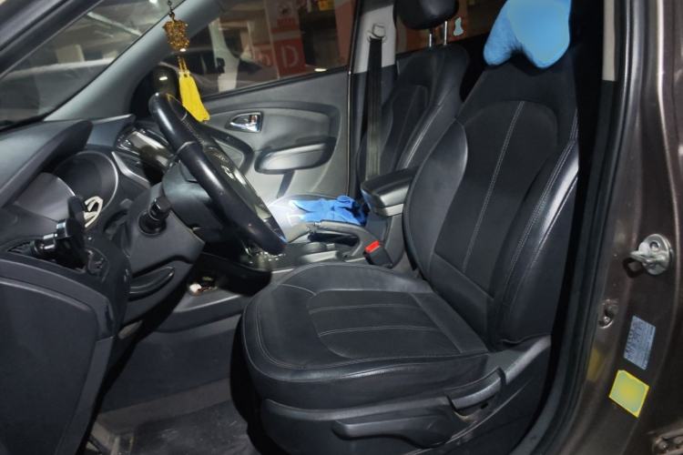 Used Hyundai ix35 2010 2.0L Automatic Two-Wheel Drive Elite Edition GLS Left Front Seat