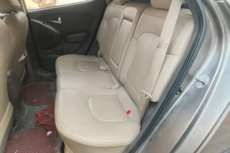 Used Hyundai ix35 2010 2.0L Automatic 4x4 Premium GLS Trim Left Rear Seat