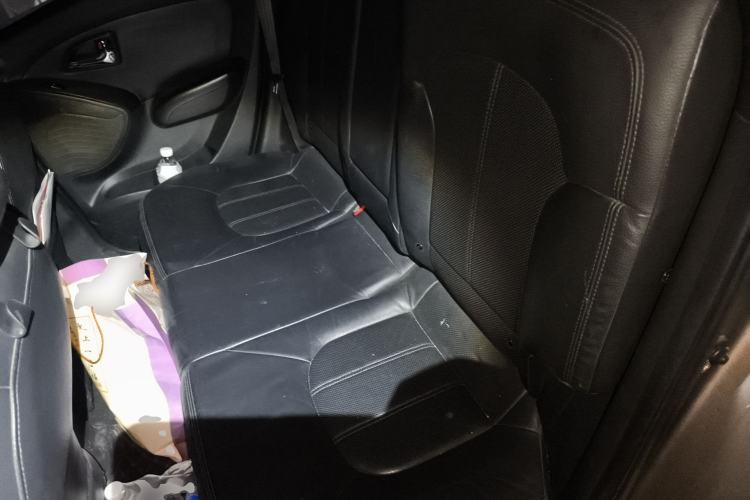 Used Hyundai ix35 2010 2.0L Automatic 4x4 Premium GLS Trim Left Rear Seat