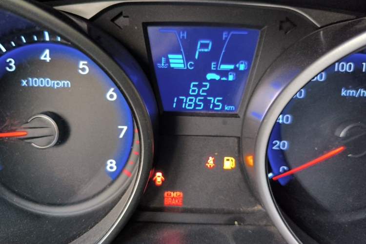 Used Hyundai ix35 2010 2.0L Automatic Two-Wheel Drive Elite Edition GLS Odometer Close Up