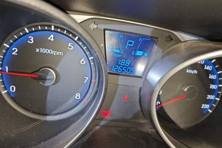 Used Hyundai ix35 2010 2.0L Automatic Two-Wheel Drive Elite Edition GLS Odometer Close Up