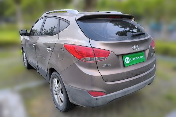 Used Hyundai ix35 2010 2.0L Automatic Two-Wheel Drive Elite Edition GLS Rear Left 45 Deg