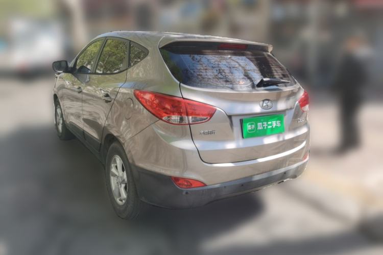 Used Hyundai ix35 2010 2.0L Automatic Two-Wheel Drive New Edition GL Rear Left 45 Deg