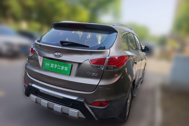 Used Hyundai ix35 2010 2.0L Manual Two-Wheel Drive New Edition GL Rear Right 45 Deg