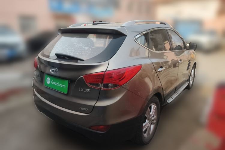 Used Hyundai ix35 2010 2.0L Automatic 4x4 Premium GLS Trim Rear Right 45 Deg