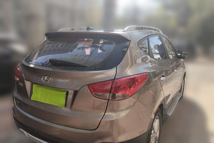 Used Hyundai ix35 2010 2.4L Automatic 4x4 GLS Navigation Edition Rear Right 45 Deg