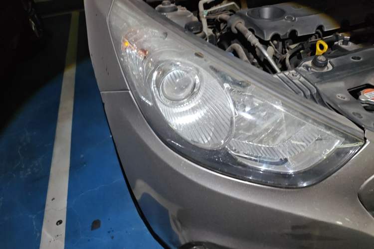 Used Hyundai ix35 2010 2.0L Automatic Two-Wheel Drive Elite Edition GLS Right Front Headlight