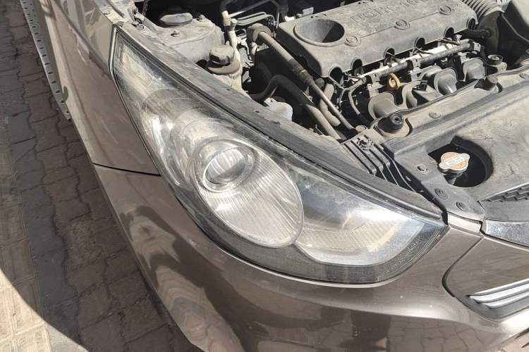 Used Hyundai ix35 2010 2.4L Automatic 4x4 GLS Navigation Edition Right Front Headlight