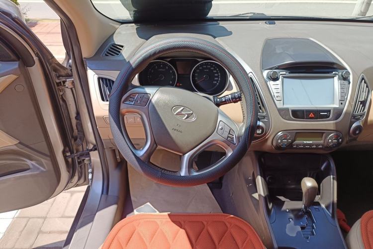 Used Hyundai ix35 2010 2.0L Automatic Two-Wheel Drive Elite Edition GLS Steering Wheel