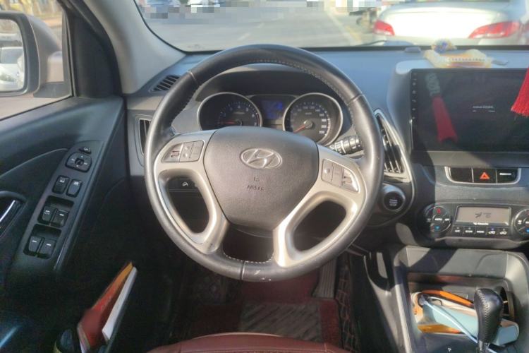 Used Hyundai ix35 2010 2.0L Automatic Two-Wheel Drive Elite Edition GLS Steering Wheel
