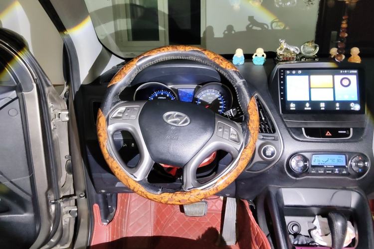 Used Hyundai ix35 2010 2.0L Automatic Two-Wheel Drive Elite Edition GLS Steering Wheel