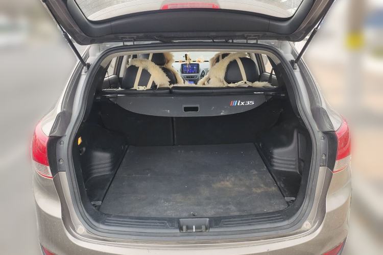 Used Hyundai ix35 2010 2.0L Automatic Two-Wheel Drive Elite Edition GLS Trunk