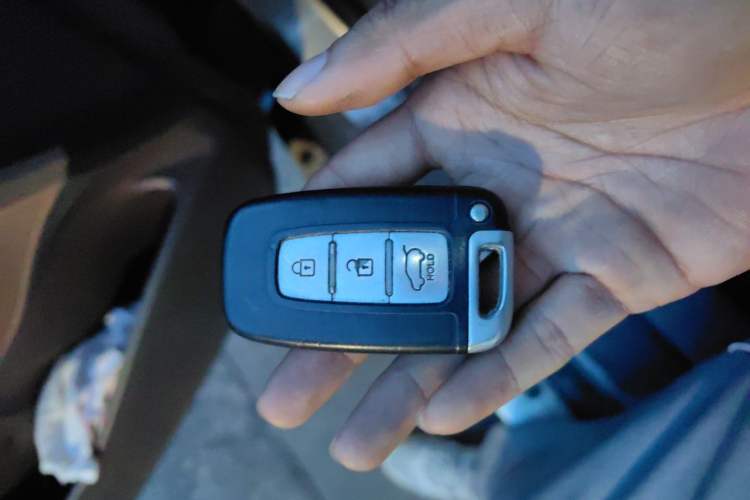 Used Hyundai ix35 2010 2.0L Automatic Two-Wheel Drive Elite Edition GLS Vehicle Key
