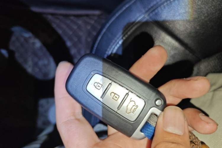 Used Hyundai ix35 2010 2.0L Automatic Two-Wheel Drive Elite Edition GLS Vehicle Key