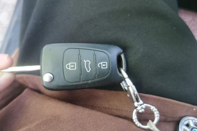 Used Hyundai ix35 2010 2.0L Automatic Two-Wheel Drive New Edition GL Vehicle Key