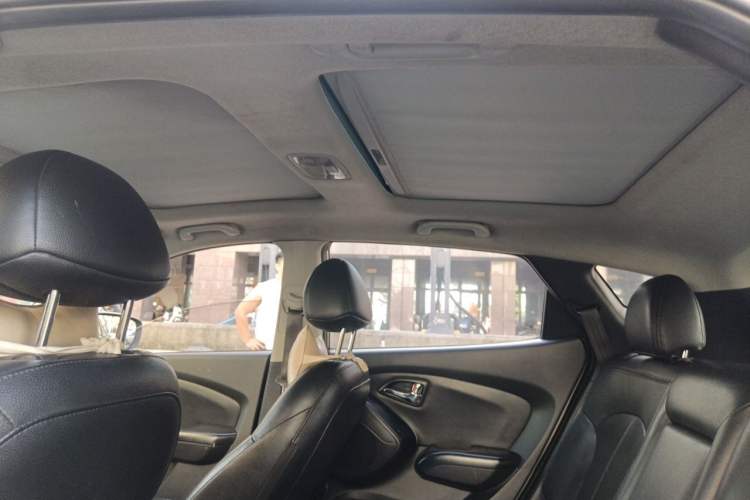 Used Hyundai ix35 2010 2.4L Automatic 2WD Prestige GLS Trim Headliner