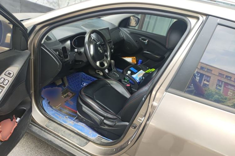 Used Hyundai ix35 2010 2.0L Automatic Two-Wheel Drive New Edition GL Driver Seat