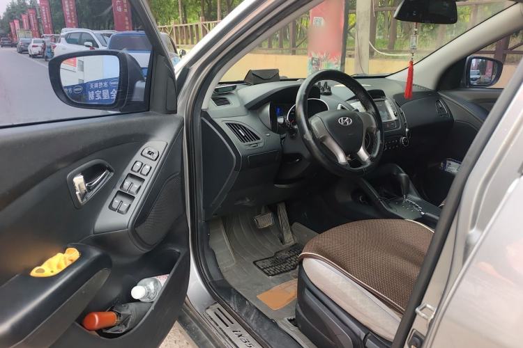 Used Hyundai ix35 2010 2.0L Automatic Two-Wheel Drive New Edition GL Driver Seat
