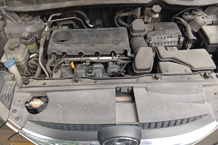 Used Hyundai ix35 2010 2.0L Automatic Two-Wheel Drive New Edition GL Engine Bay