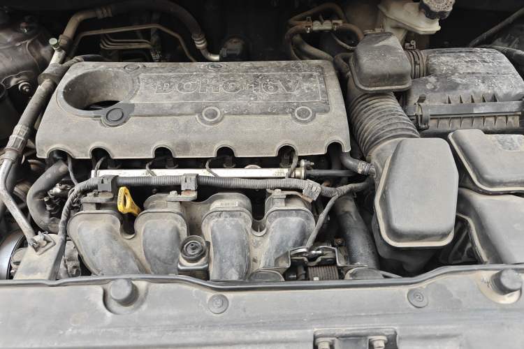Used Hyundai ix35 2010 2.0L Automatic Two-Wheel Drive Elite Edition GLS Engine Bay