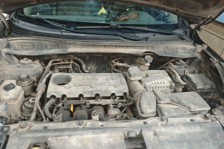 Used Hyundai ix35 2010 2.0L Automatic Two-Wheel Drive Elite Edition GLS Engine Bay