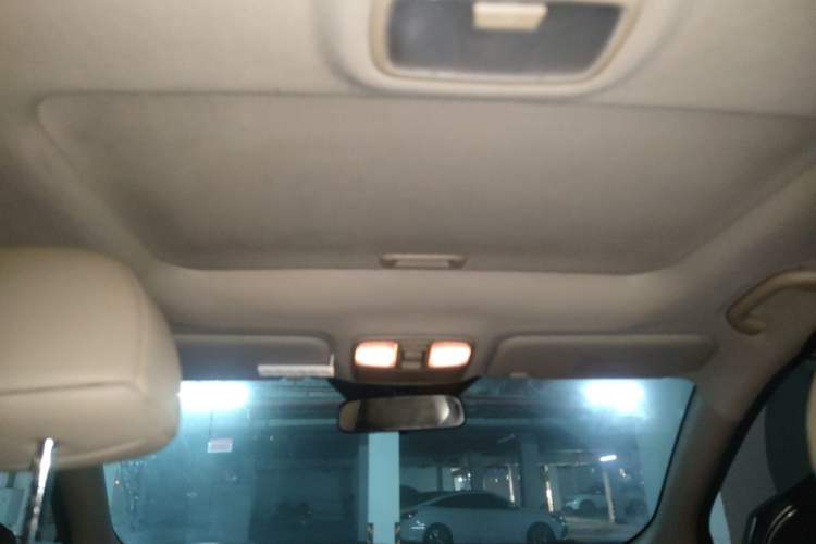 Used Hyundai ix35 2010 2.0L Automatic Two-Wheel Drive Elite Edition GLS Headliner
