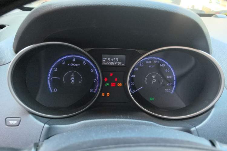 Used Hyundai ix35 2010 2.4L Automatic 2WD Prestige GLS Trim Instrument Cluster