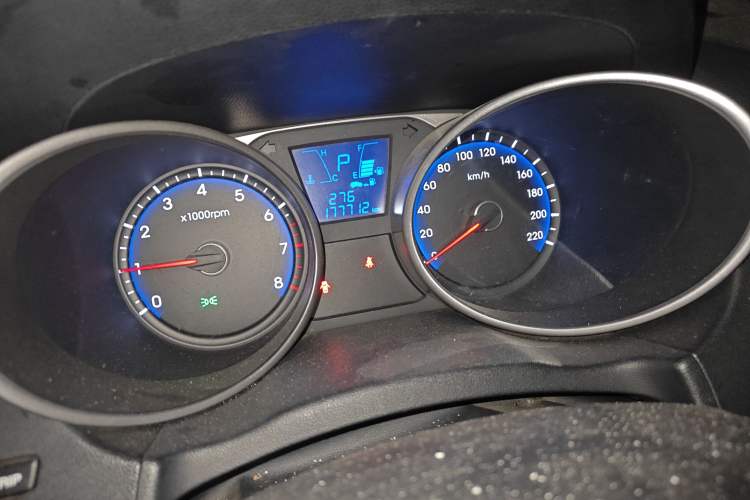 Used Hyundai ix35 2010 2.0L Automatic Two-Wheel Drive Elite Edition GLS Instrument Cluster