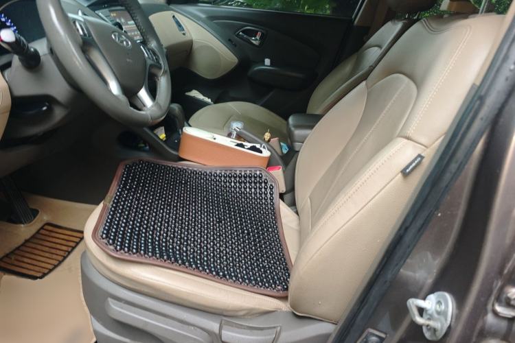 Used Hyundai ix35 2010 2.0L Automatic Two-Wheel Drive Elite Edition GLS Left Front Seat