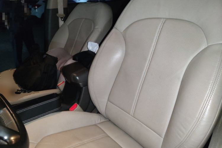 Used Hyundai ix35 2010 2.0L Automatic Two-Wheel Drive Elite Edition GLS Left Front Seat