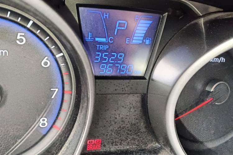 Used Hyundai ix35 2010 2.0L Automatic Two-Wheel Drive Elite Edition GLS Odometer Close Up