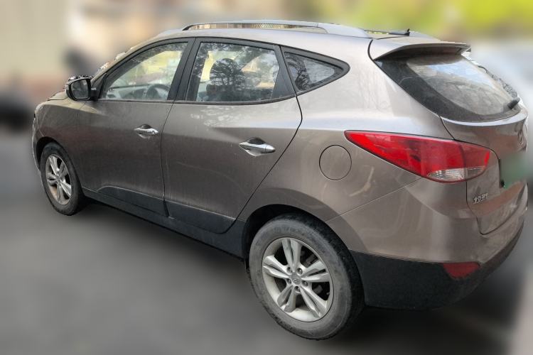 Used Hyundai ix35 2010 2.4L Automatic 2WD Prestige GLS Trim Rear Left 45 Deg