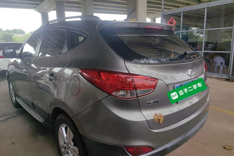 Used Hyundai ix35 2010 2.0L Automatic Two-Wheel Drive Elite Edition GLS Rear Left 45 Deg